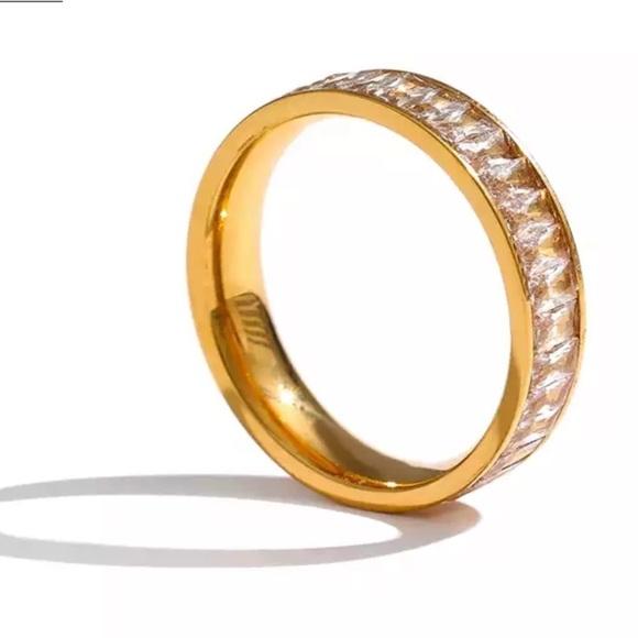 Cubic Zirconia Ring Jewelry Exquisite Wedding Engagement Band Gold Plated Sz 7 - Picture 4 of 14